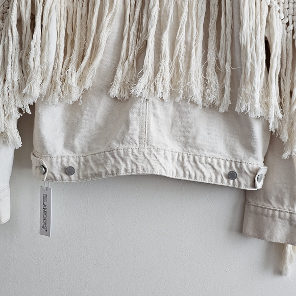 BLANKNYC Sacha Fringed Denim Jacket XS NWT Anthropologie Exclusive Boho Western - Picture 12 of 16